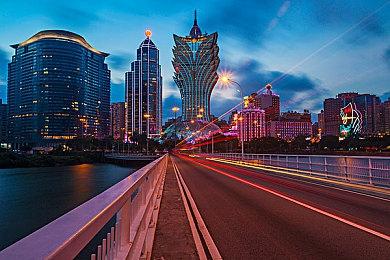 《战地2042》最新泄露枪械演示 可以瞄准时换弹